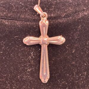 Sterling Silver Cross Pendant.